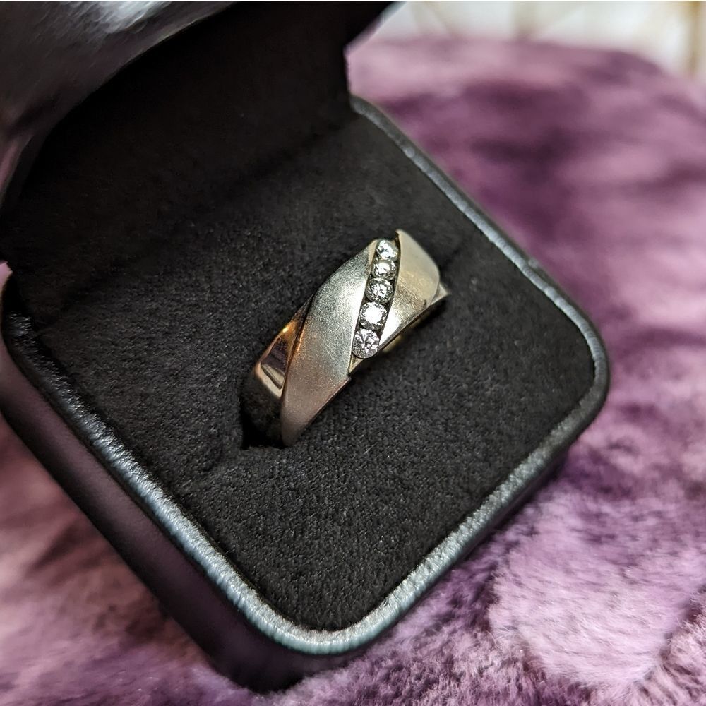 custom Mark Schneider wedding band - Picture 3 of 7